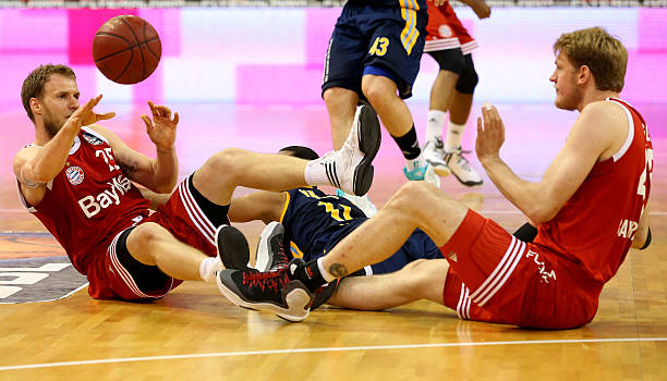 字母哥无疑 字母哥无疑