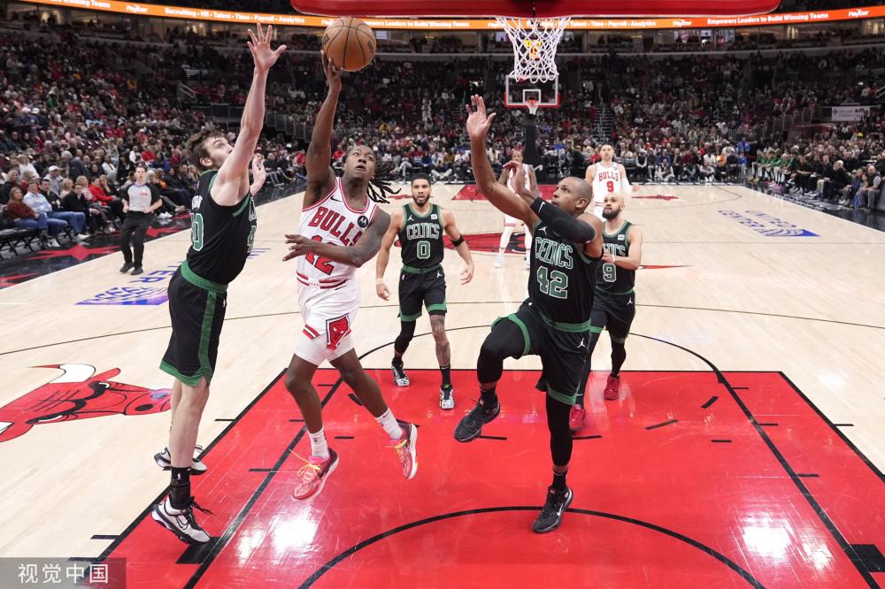 这对年轻球 这对年轻球